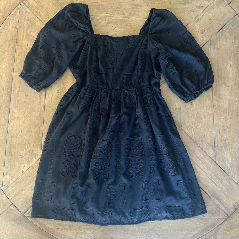Johnny Was Eyelet Mini Dress Tonal Black Cotton Silk Embroidered Puff Sleeve M - Picture 2 of 11